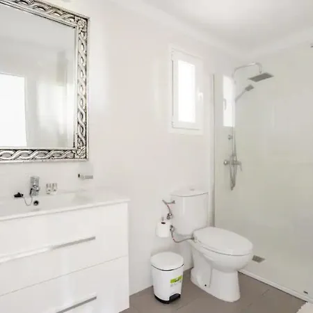 Casa Krisma, Fabulous Modern Spacious 2 Bedrooms Apartment, Remote Work, Fast Wifi, Parking&ac Costa Adeje (Tenerife)