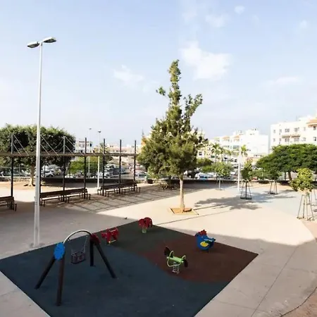 Casa Krisma, Fabulous Modern Spacious 2 Bedrooms Apartment, Remote Work, Fast Wifi, Parking And Ac