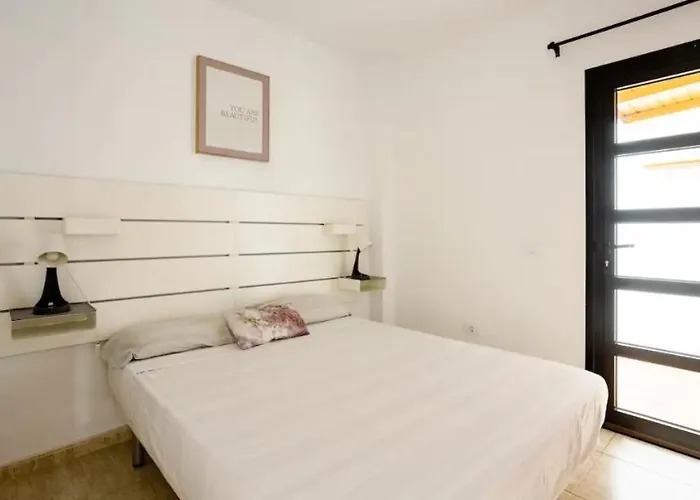 Casa Krisma, Fabulous Modern Spacious 2 Bedrooms Apartment, Remote Work, Fast Wifi, Parking And Ac